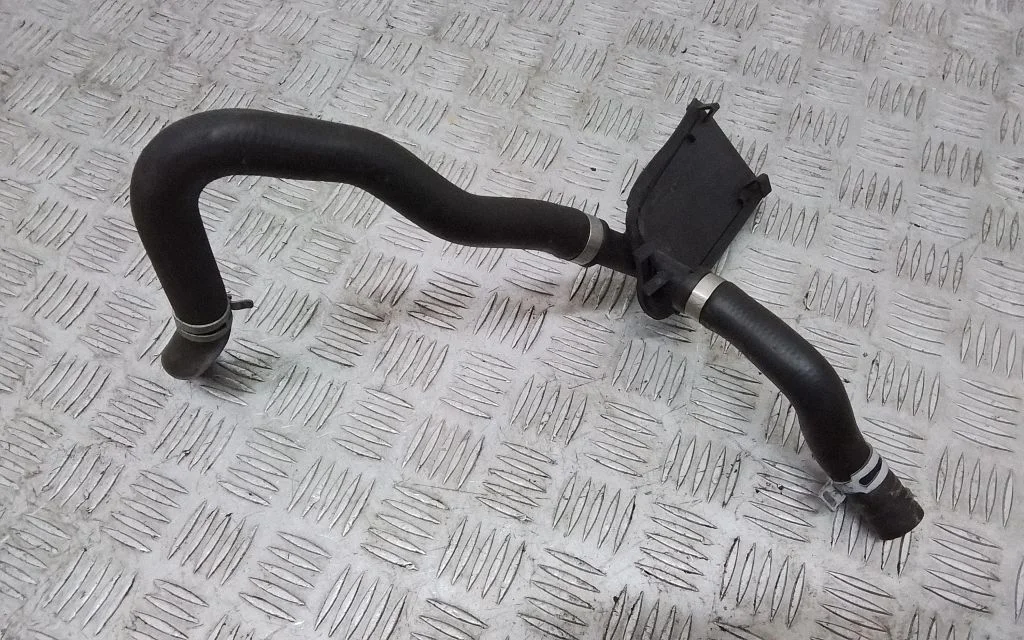 Engine coolant pipe/hose – Volvo S90, V90 (2016-)