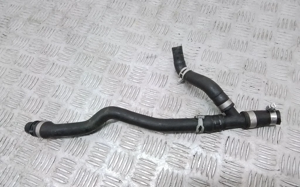 Engine coolant pipe/hose – Volvo S90, V90 (2016-)