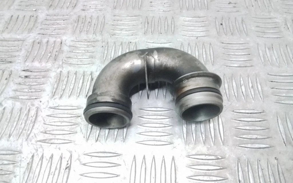 Mootori jahutusvedeliku toru / voolik – Nissan Navara D40 (2004-2015)