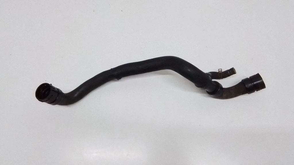 Engine coolant pipe/hose 8G918286DC