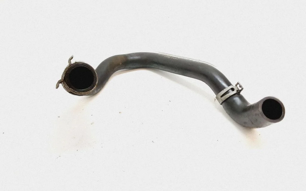 Engine coolant pipe/hose BM5G6758AP