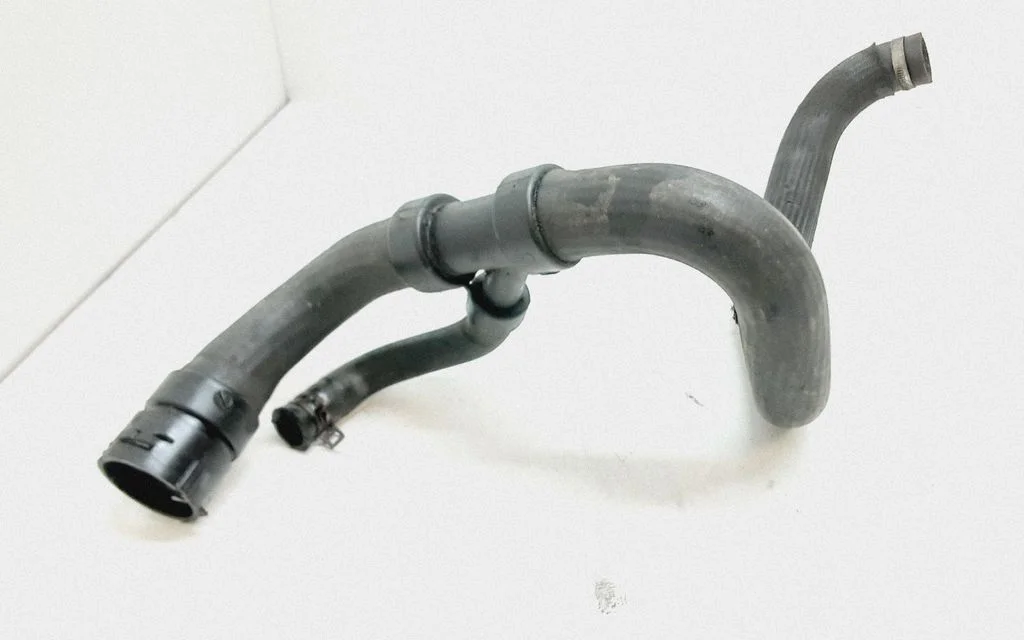 Przewody układu chłodzenia silnika 6G918286MD
