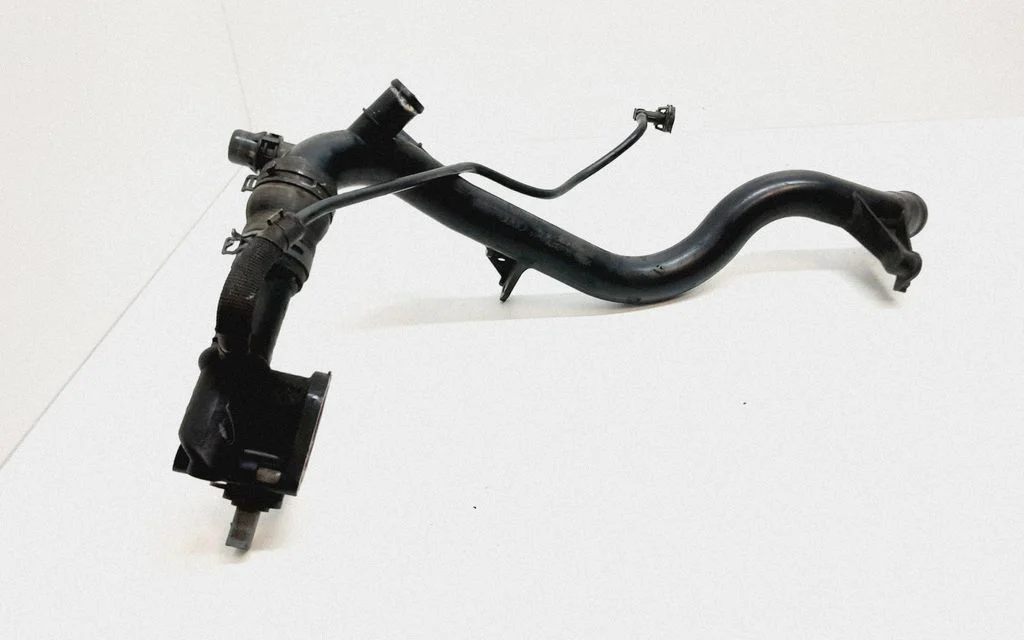 Engine coolant pipe/hose – Audi Q5 SQ5 8R (2008-2017)