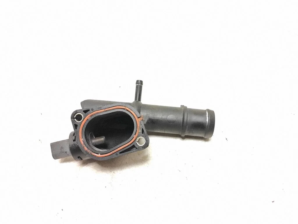 Engine coolant pipe/hose – Audi Q5 SQ5 8R (2008-2017)