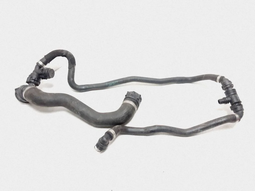 Engine coolant pipe/hose 7644095