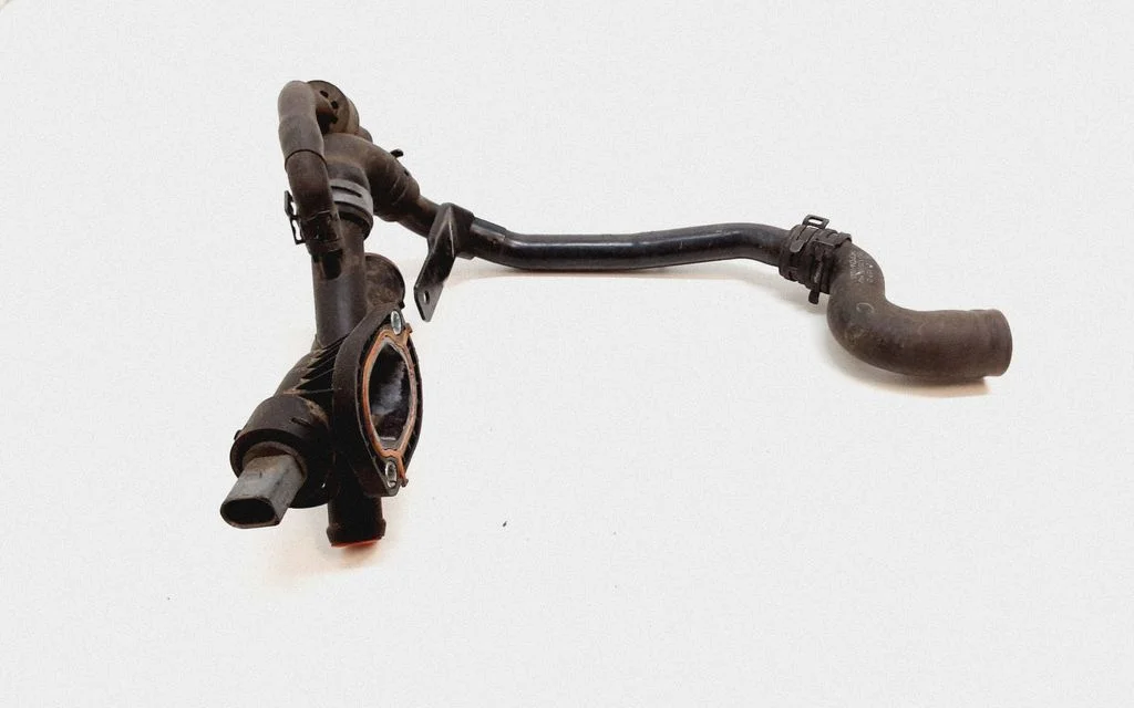 Engine coolant pipe/hose – Volkswagen Touran II (2010-2016)
