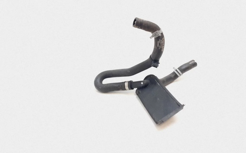Engine coolant pipe/hose 31338297