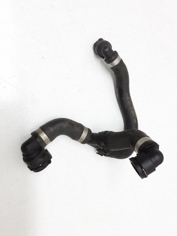 Engine coolant pipe/hose A2535018382