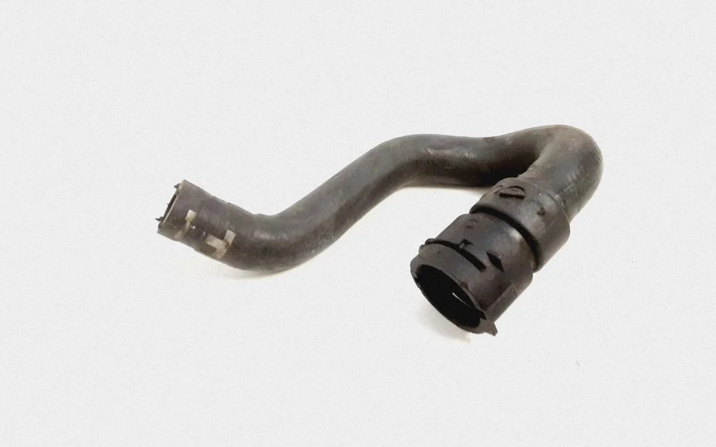 Engine coolant pipe/hose BG918B160GA