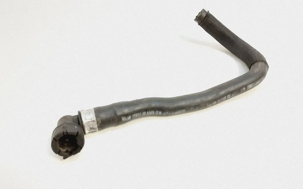 Engine coolant pipe/hose 30745335