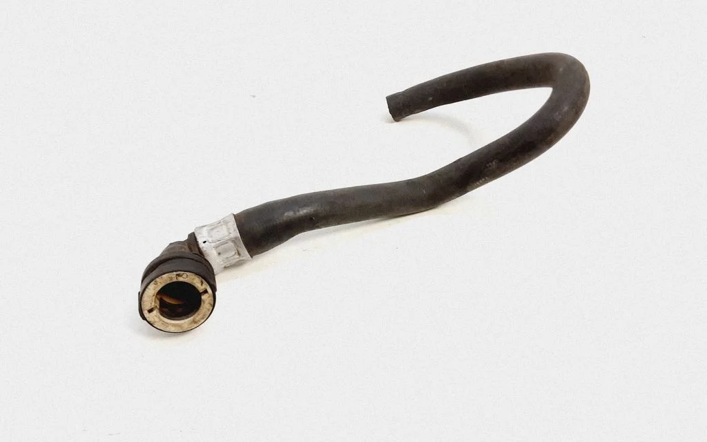 Engine coolant pipe/hose 8683942