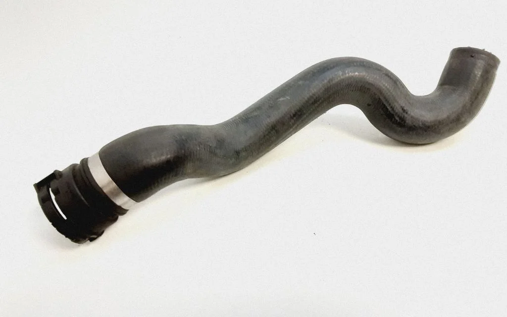 Engine coolant pipe/hose 30741048