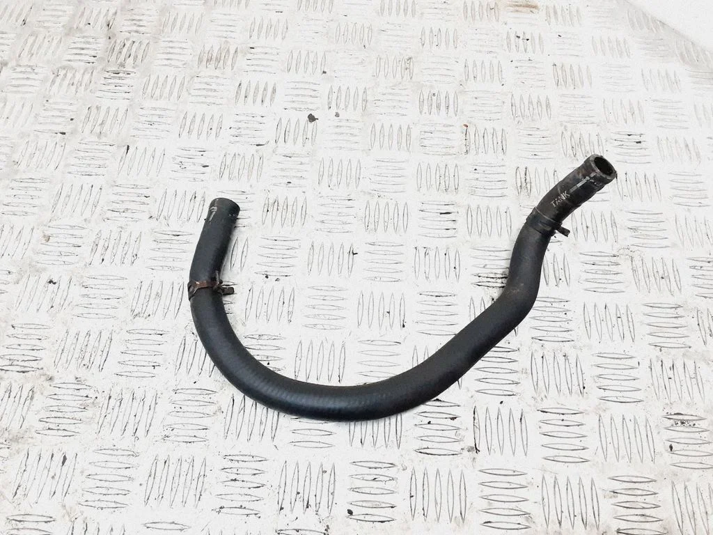 Engine coolant pipe/hose