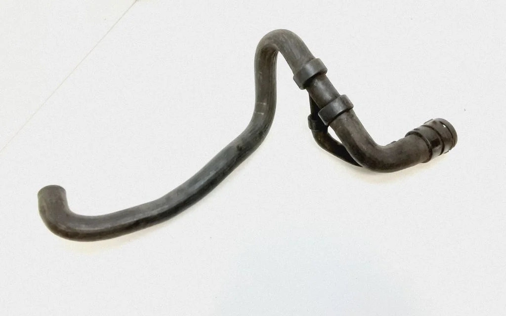 Przewody układu chłodzenia silnika 6G918286MD
