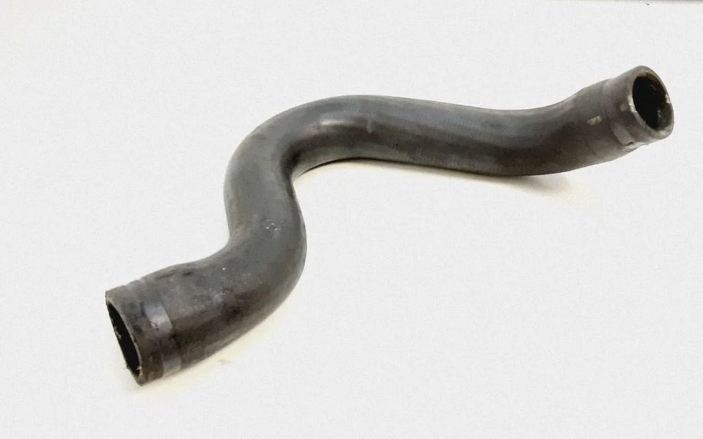 Engine coolant pipe/hose 30680912