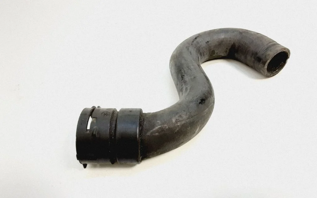 Przewody układu chłodzenia silnika 6G918260JB