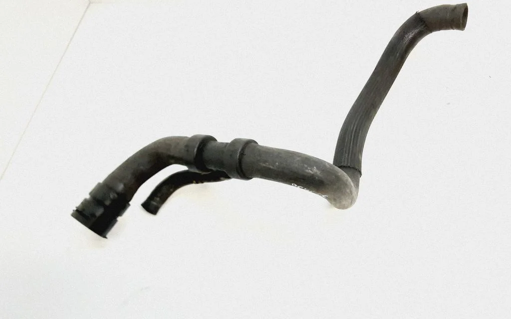 Przewody układu chłodzenia silnika 6G918286MD