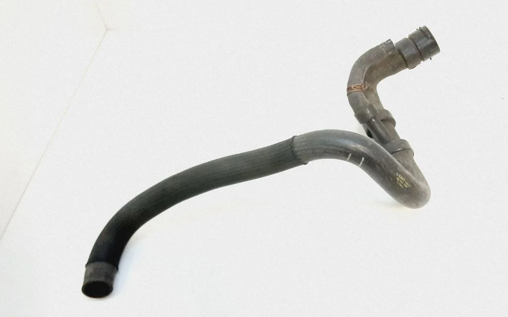 Engine coolant pipe/hose – Volvo XC70 (2008-2013)
