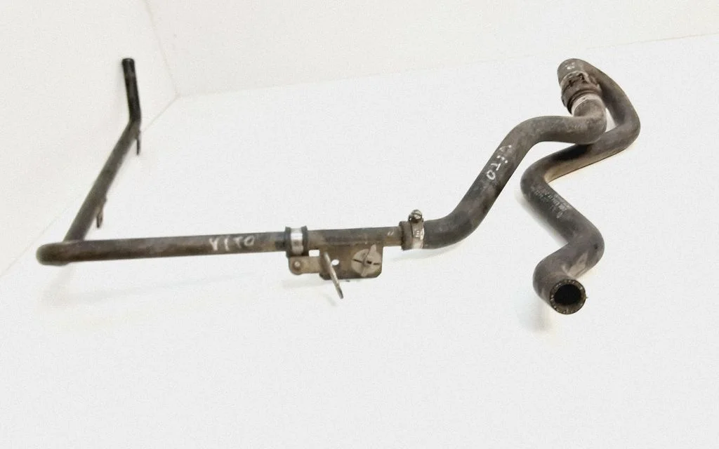 Engine coolant pipe/hose – Mercedes-Benz Vito Viano W639 (2003-2014)