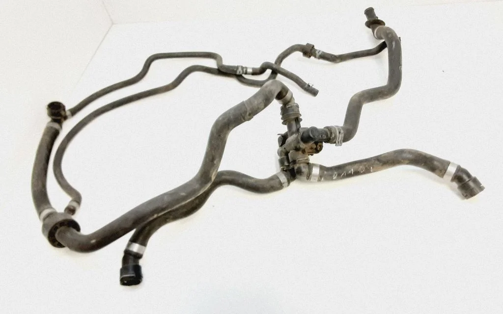 Engine coolant pipe/hose – Mercedes-Benz E-Class W211 (2002-2009)