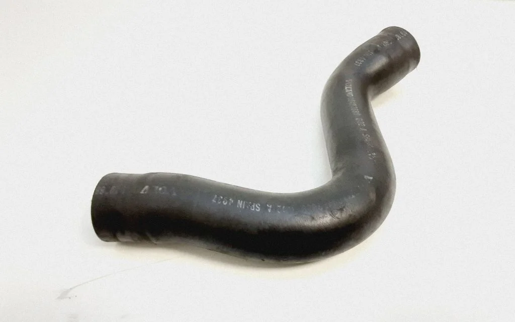 Engine coolant pipe/hose 09492889