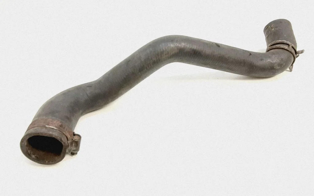 Engine coolant pipe/hose 3M5H8260CG