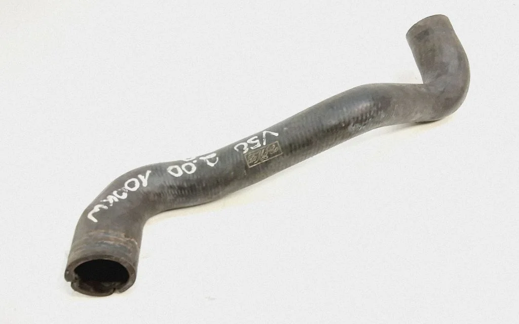 Engine coolant pipe/hose 3M5H8260CH