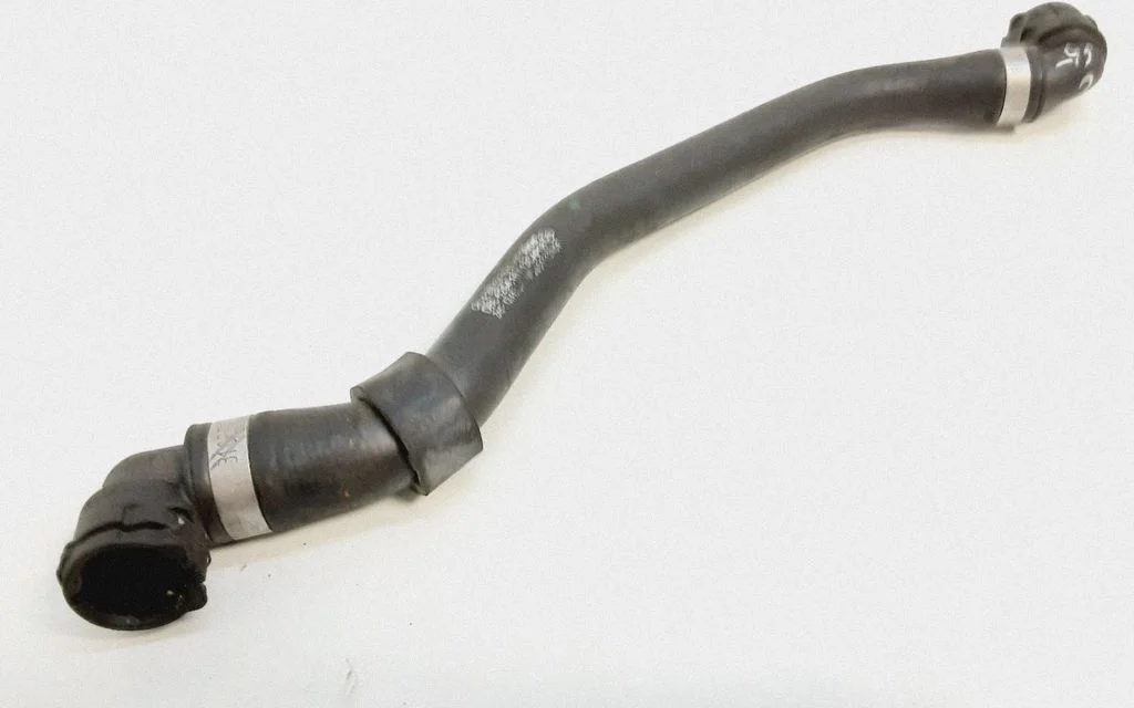Engine coolant pipe/hose – Mercedes-Benz C-Class W205 (2014-2021)