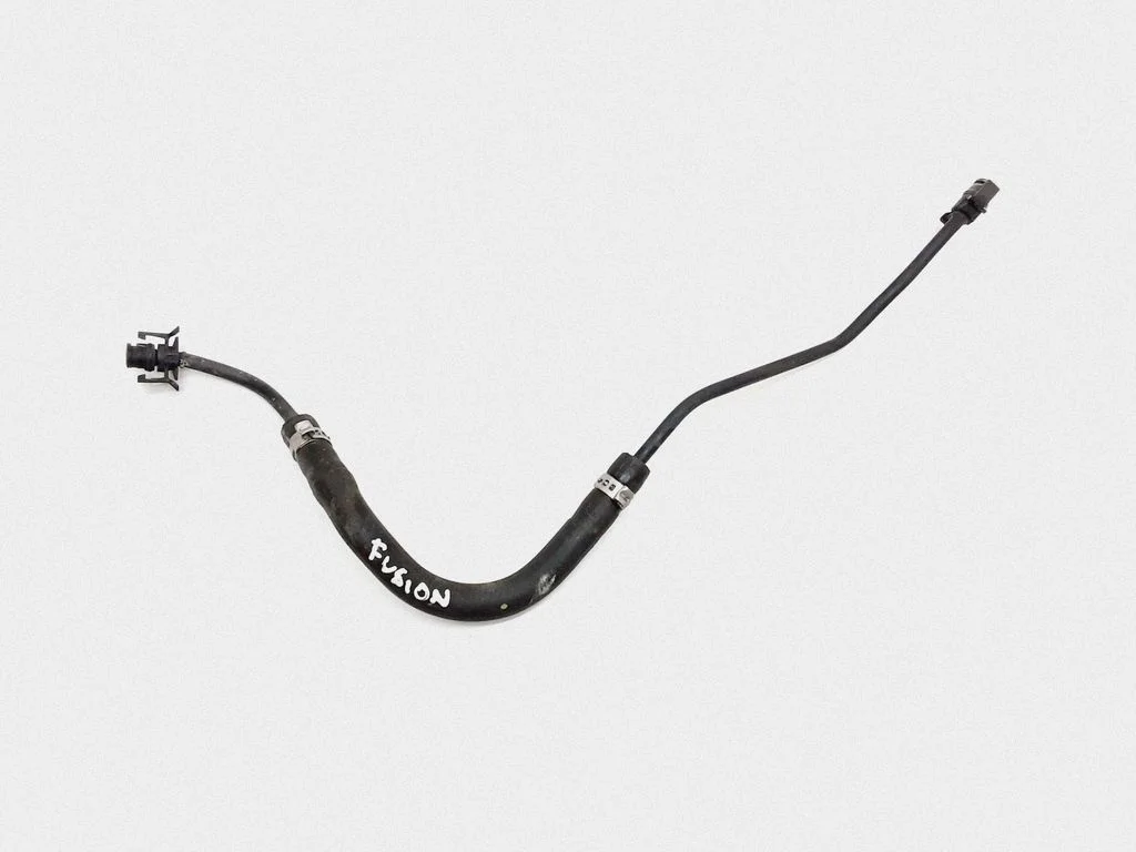 Engine coolant pipe/hose DG938W005