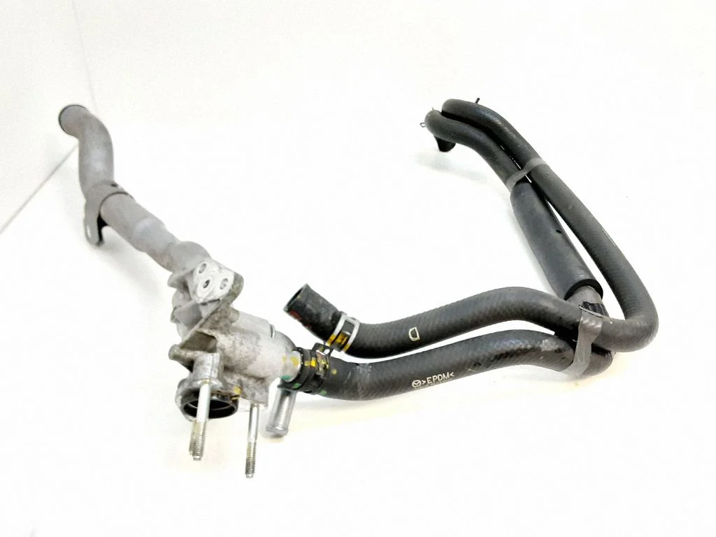 Engine coolant pipe/hose