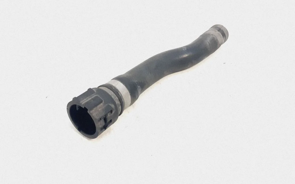 Engine coolant pipe/hose 6945268