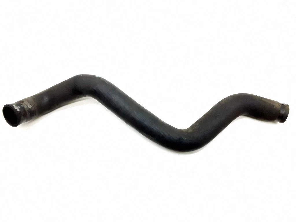 Engine coolant pipe/hose – Volvo V50 (2004-2007)