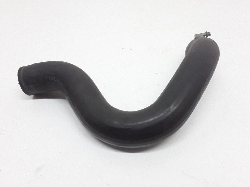 Engine coolant pipe/hose – Volvo S60 (2005-2010)