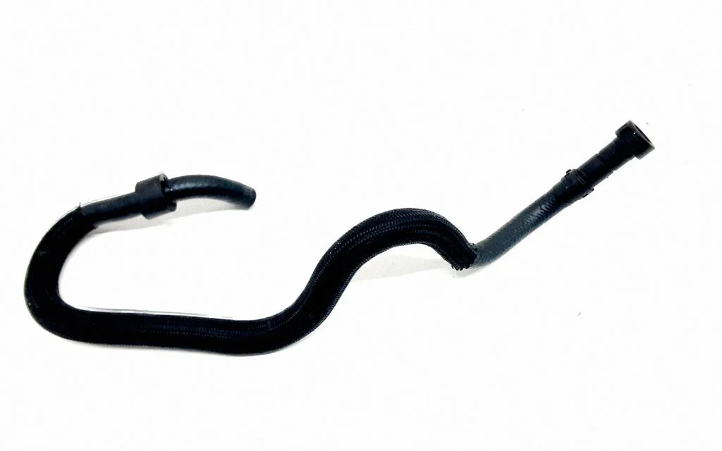 Engine coolant pipe/hose
