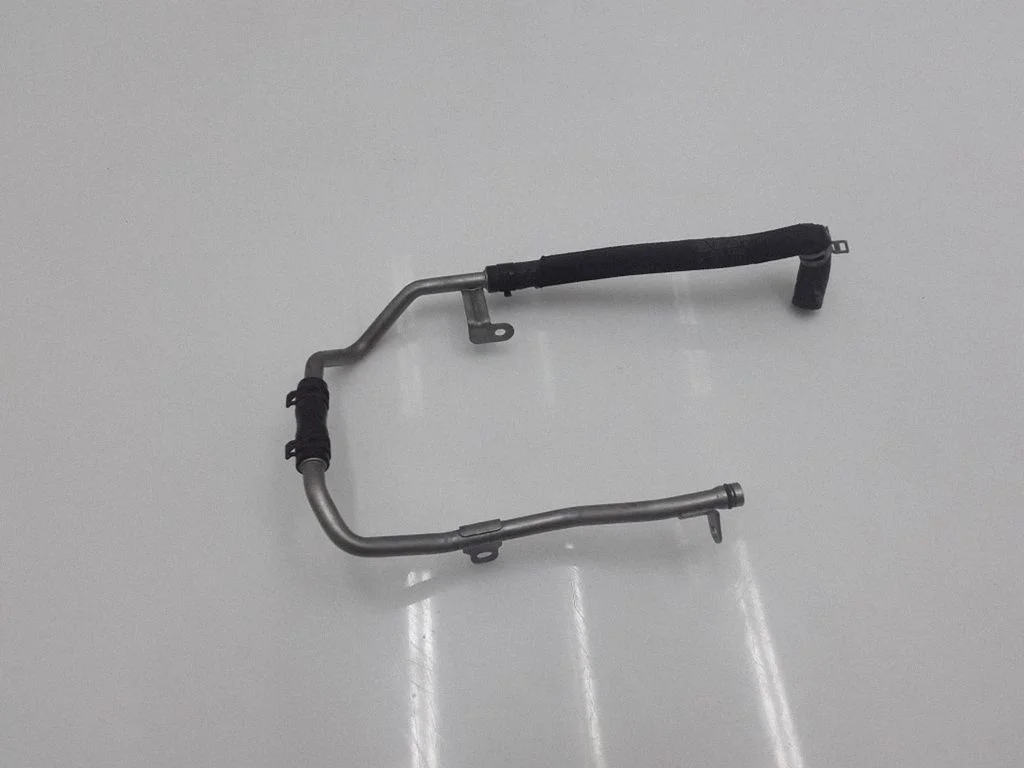 Engine coolant pipe/hose