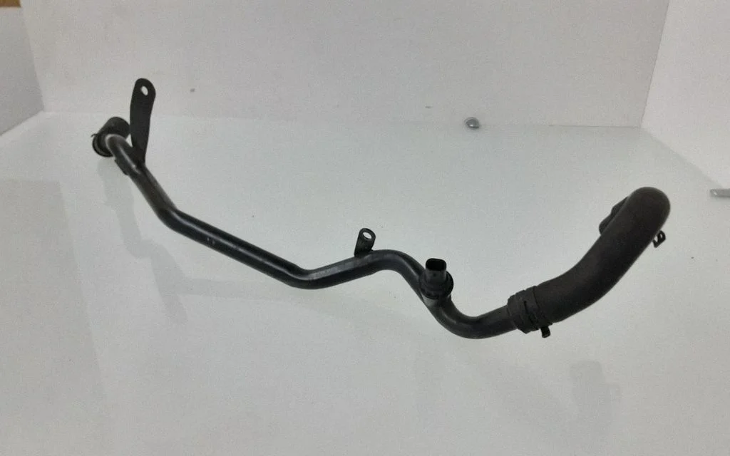Engine coolant pipe/hose – Audi Q5 SQ5 8R (2008-2017)