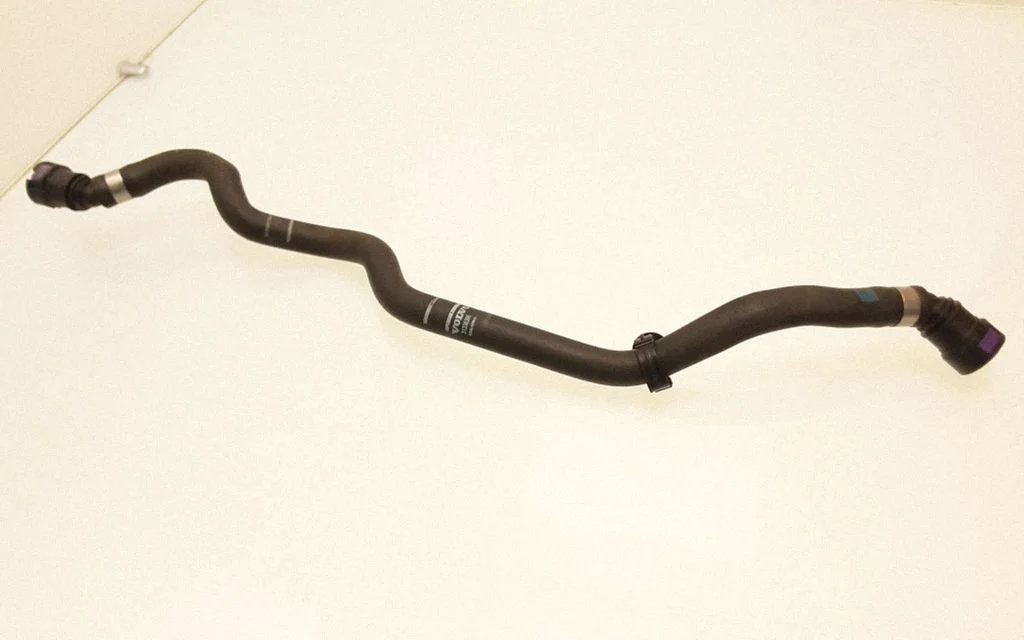 Engine coolant pipe/hose – Volvo XC90 (2014-)