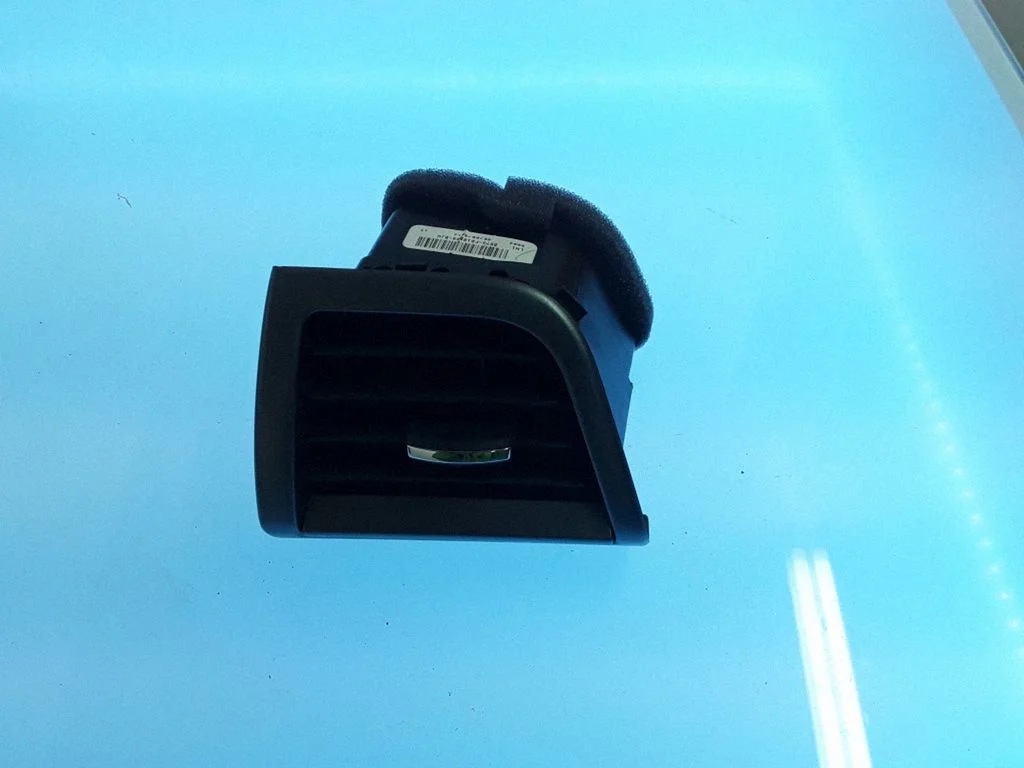 Cabin air duct channel