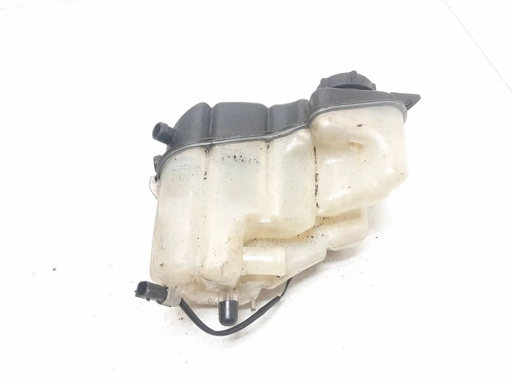 Coolant expansion tank/reservoir 6G98K218D2L4A