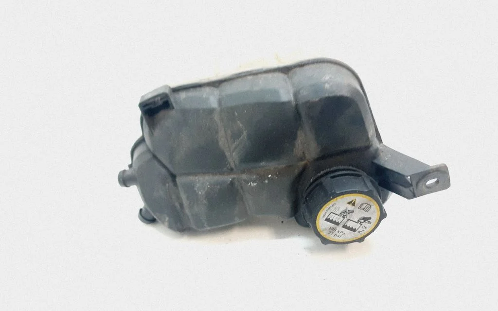 Coolant expansion tank/reservoir 6G918K218CD
