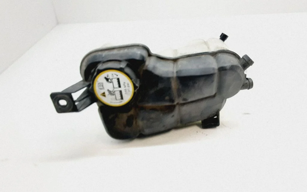 Coolant expansion tank/reservoir 6G918K218CD