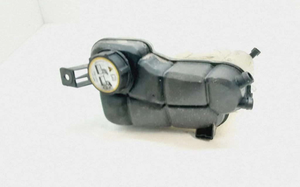Coolant expansion tank/reservoir 6G918K218CD