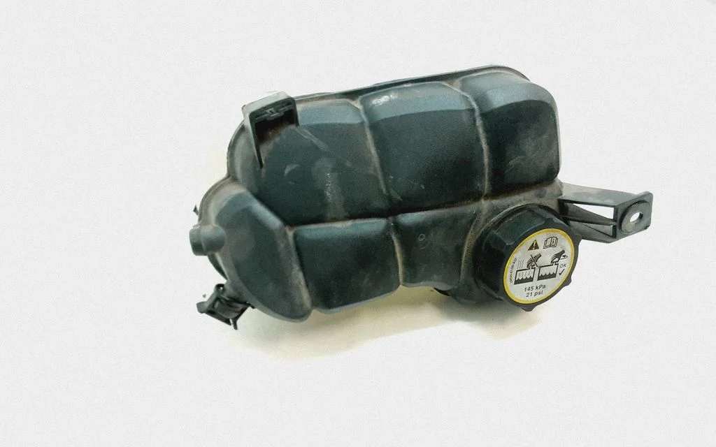 Coolant expansion tank/reservoir – Volvo XC60 (2009-2013)