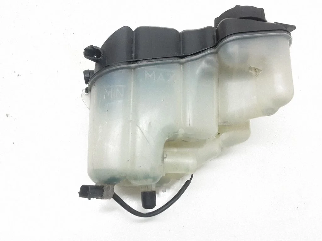 Coolant expansion tank/reservoir – Volvo XC60 (2009-2013)