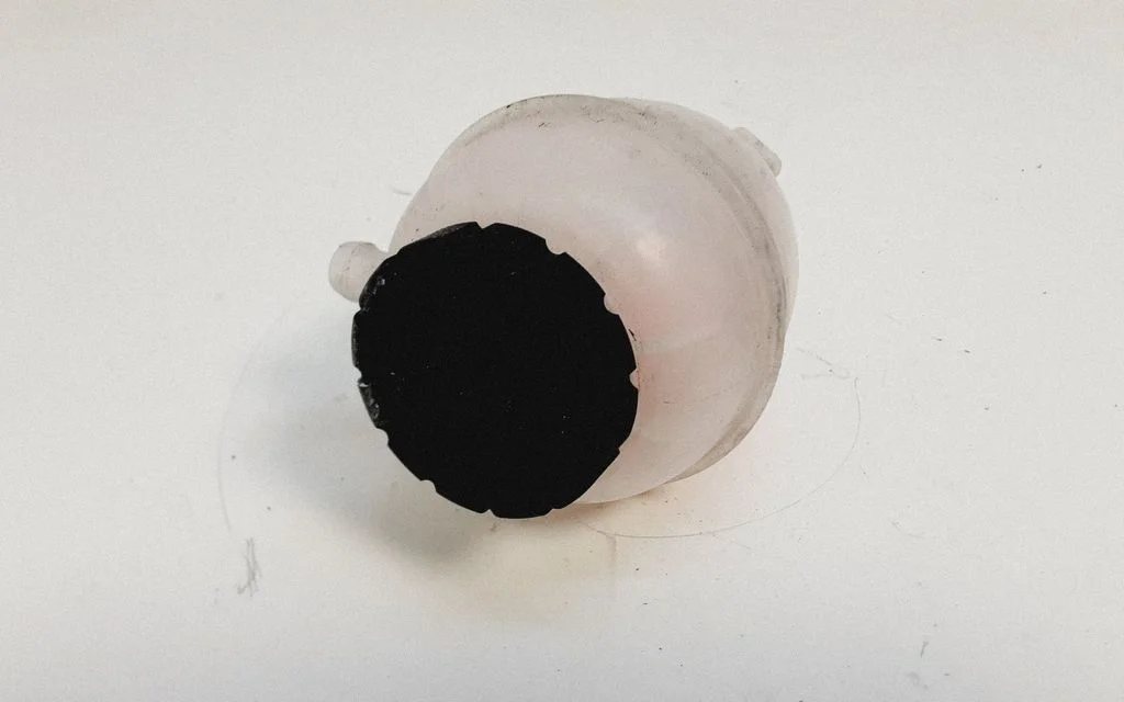 Coolant expansion tank/reservoir A2225000549