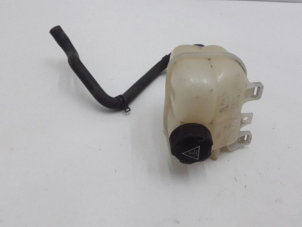 Coolant expansion tank/reservoir