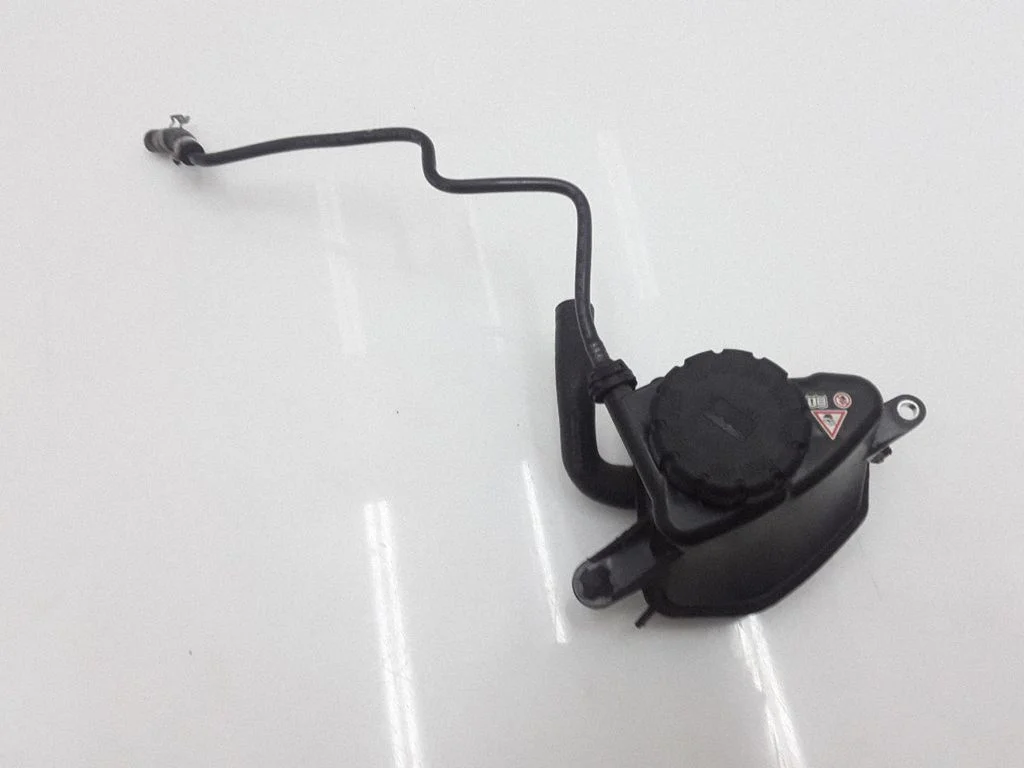 Coolant expansion tank/reservoir