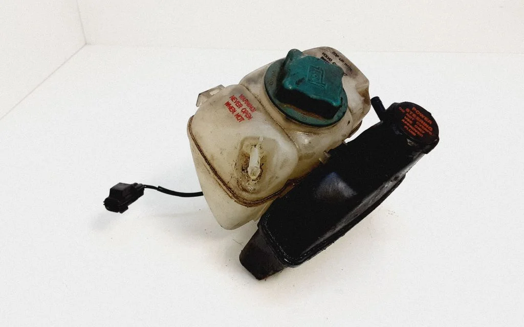 Coolant expansion tank/reservoir 30741971