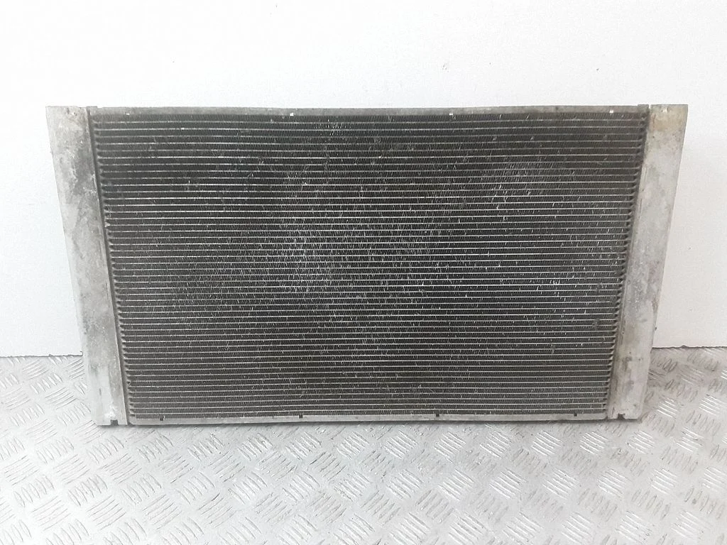 Jahutusvedeliku radiaator – BMW 5-seeria E60 E61 (2004-2010)