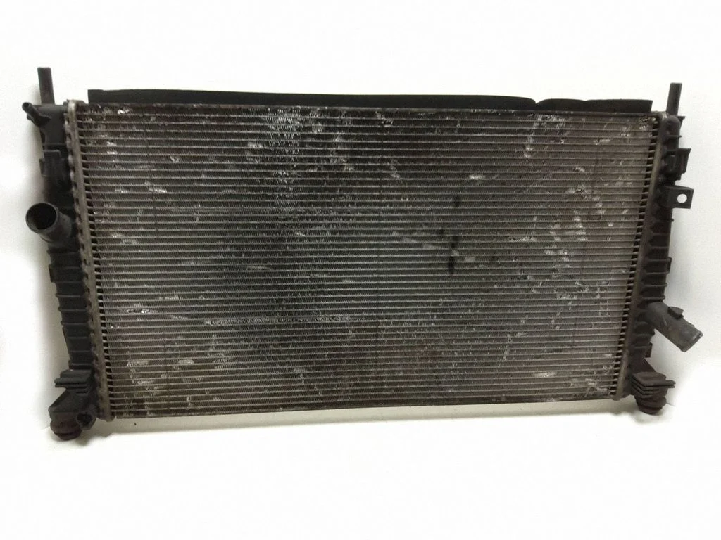 Coolant radiator 3M5H8005TJ